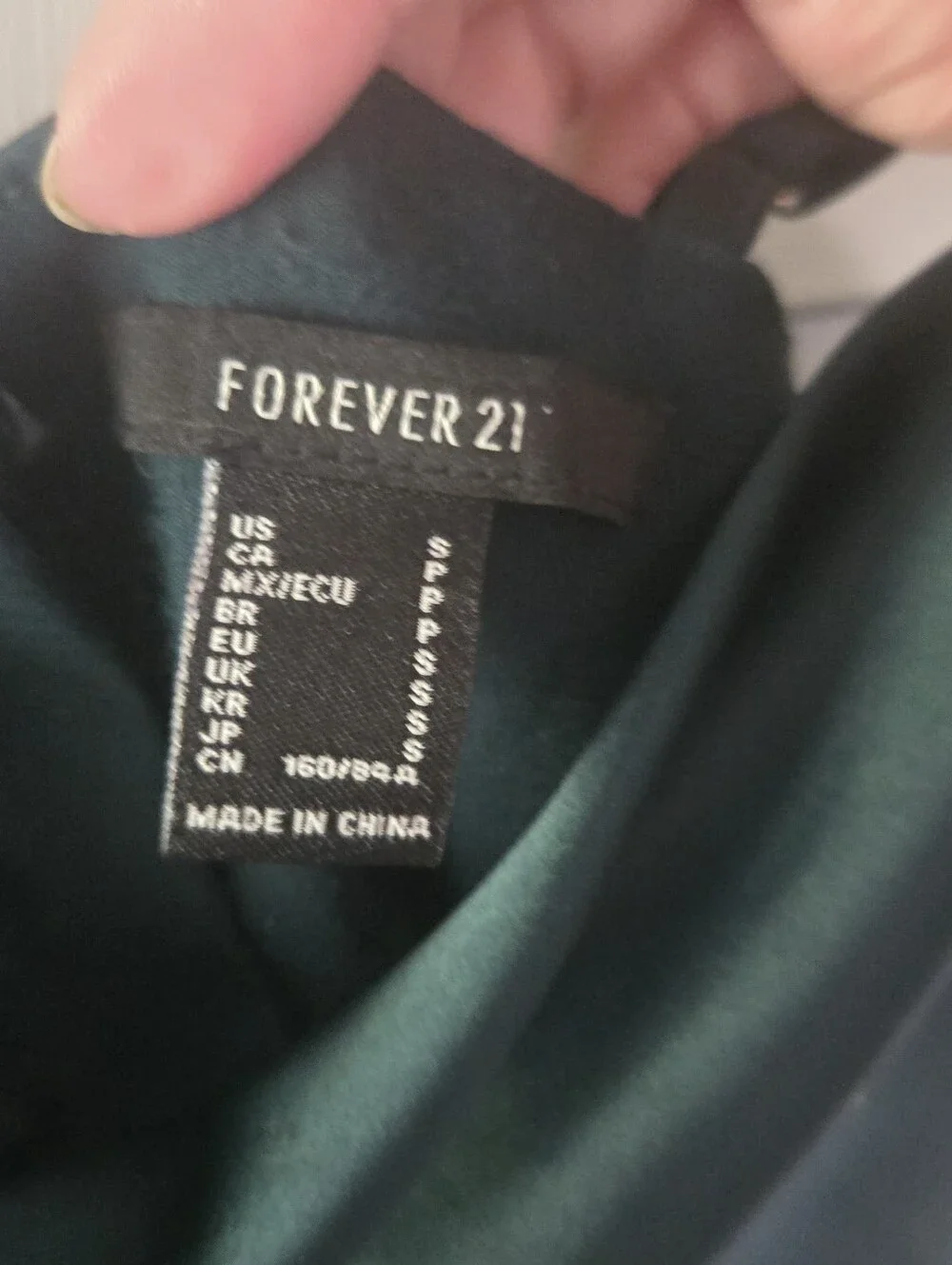 Forever 21 Emerald Green Satin Cowl Neck Crop Cami Top Small - Picture 6 of 9